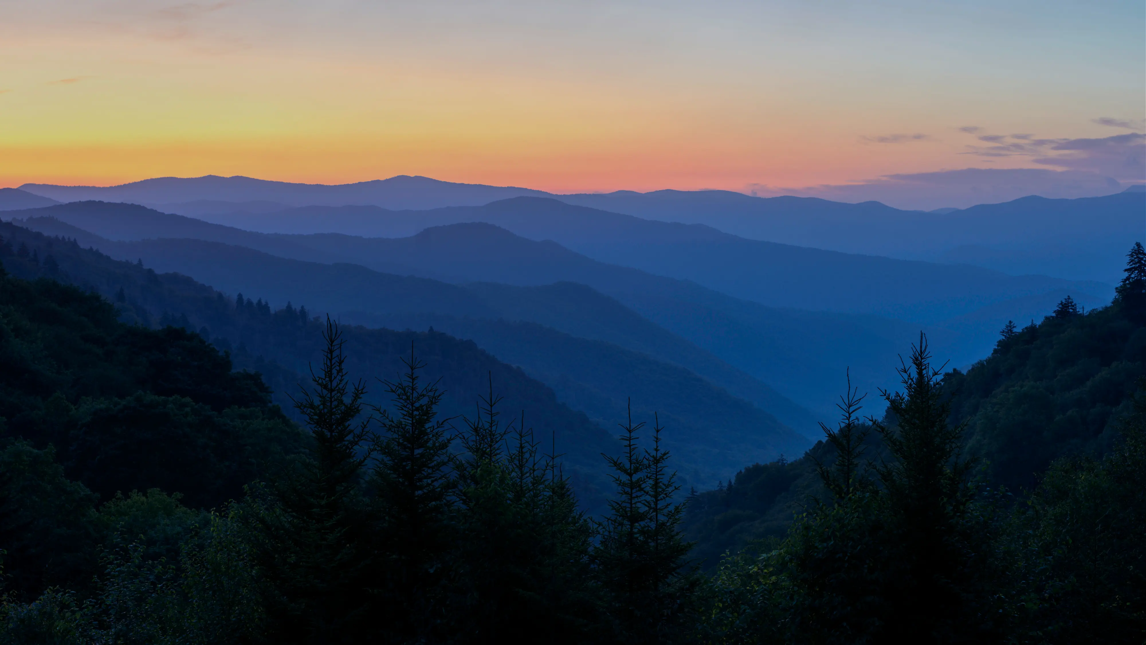 Mountain ridgelines in East Tennessee at sunset