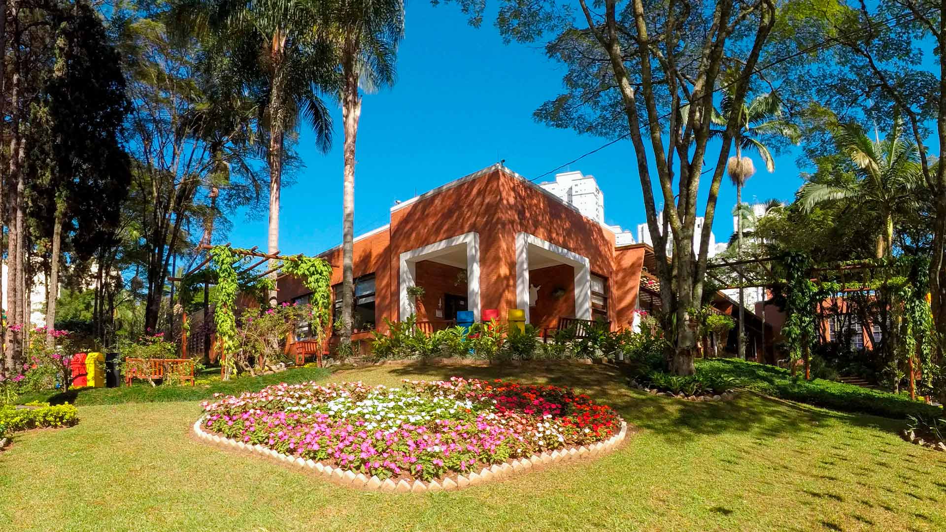 Fachada do Colégio Santa Maria