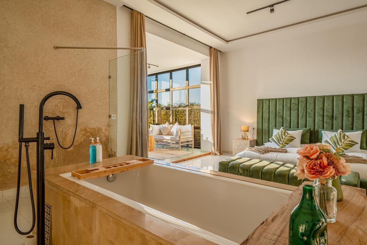 Suite avec baignoire îlot