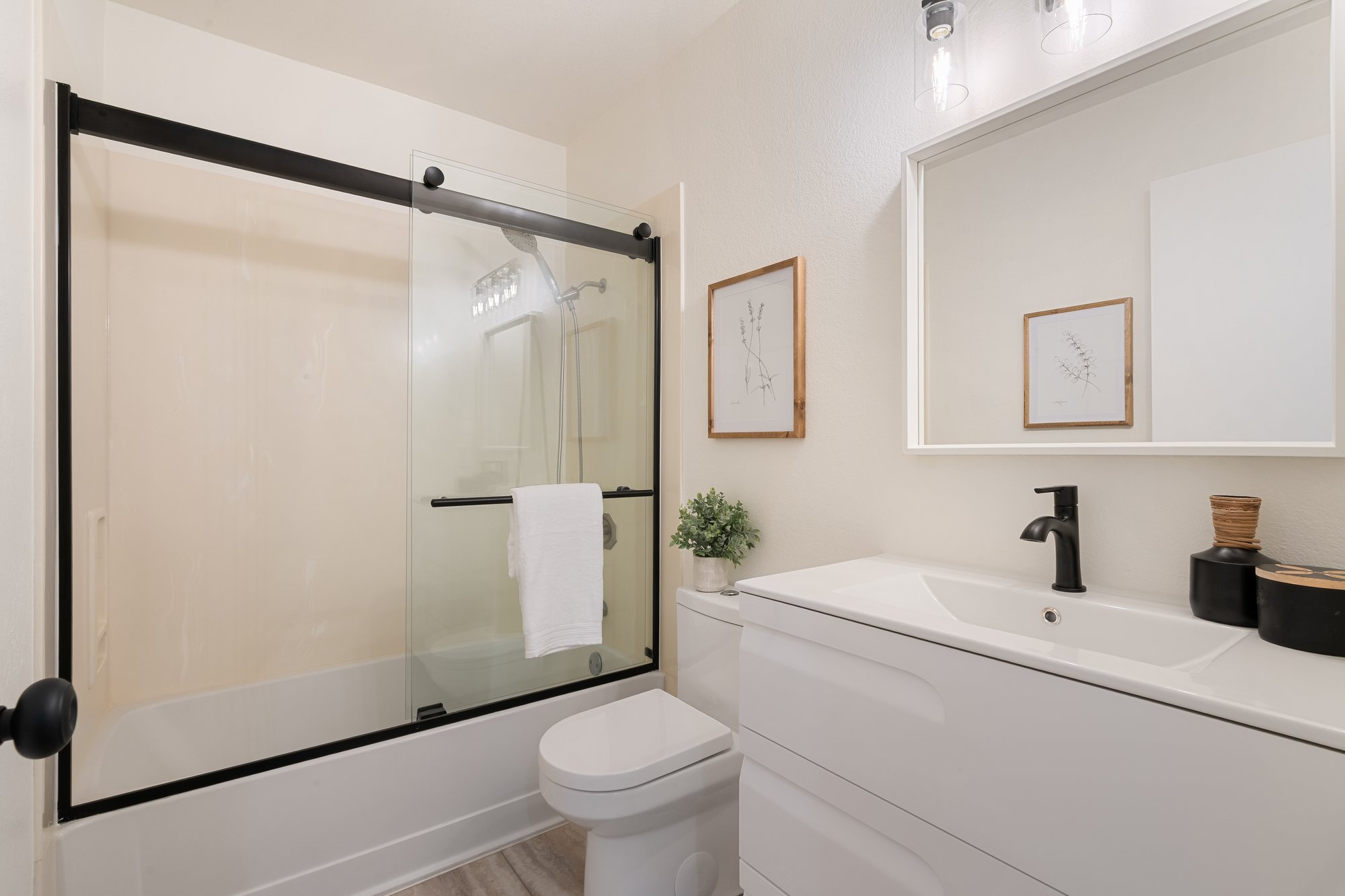 A bathroom in a home in San Jose. Real estate photography by Lumiful Media