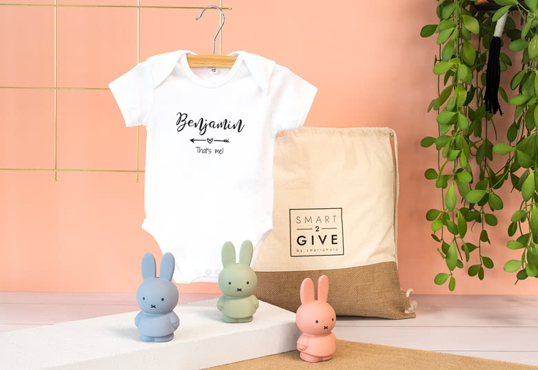 Geschenkset zur Geburt: Babybody & Miffy-Spardose