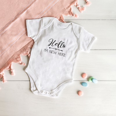 Baby-Body mit Foto und Text personalisiert