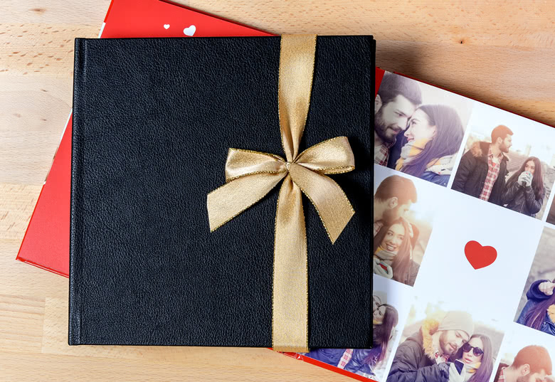 Fotobuch Large quadratisch, Hardcover Lederlook