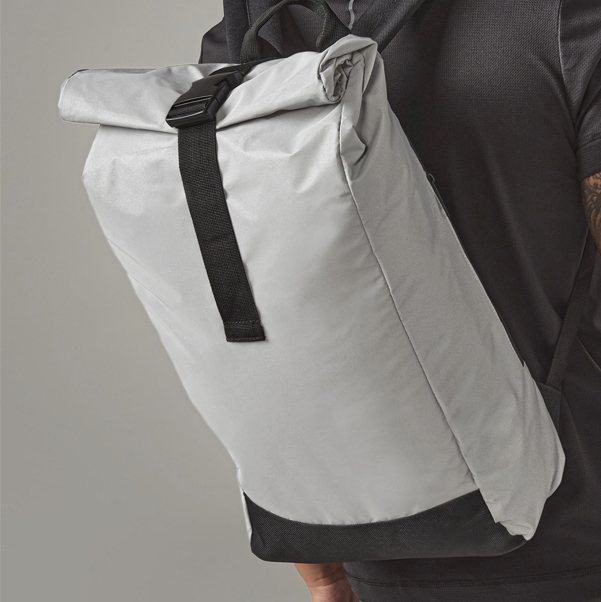 Reflektierender Rolltop Rucksack bedrucken
