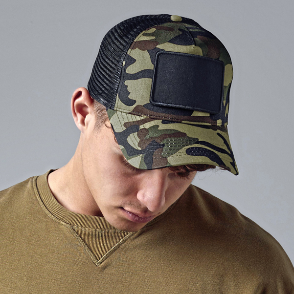 Snapback Trucker Cap mit austauschbarem Patch