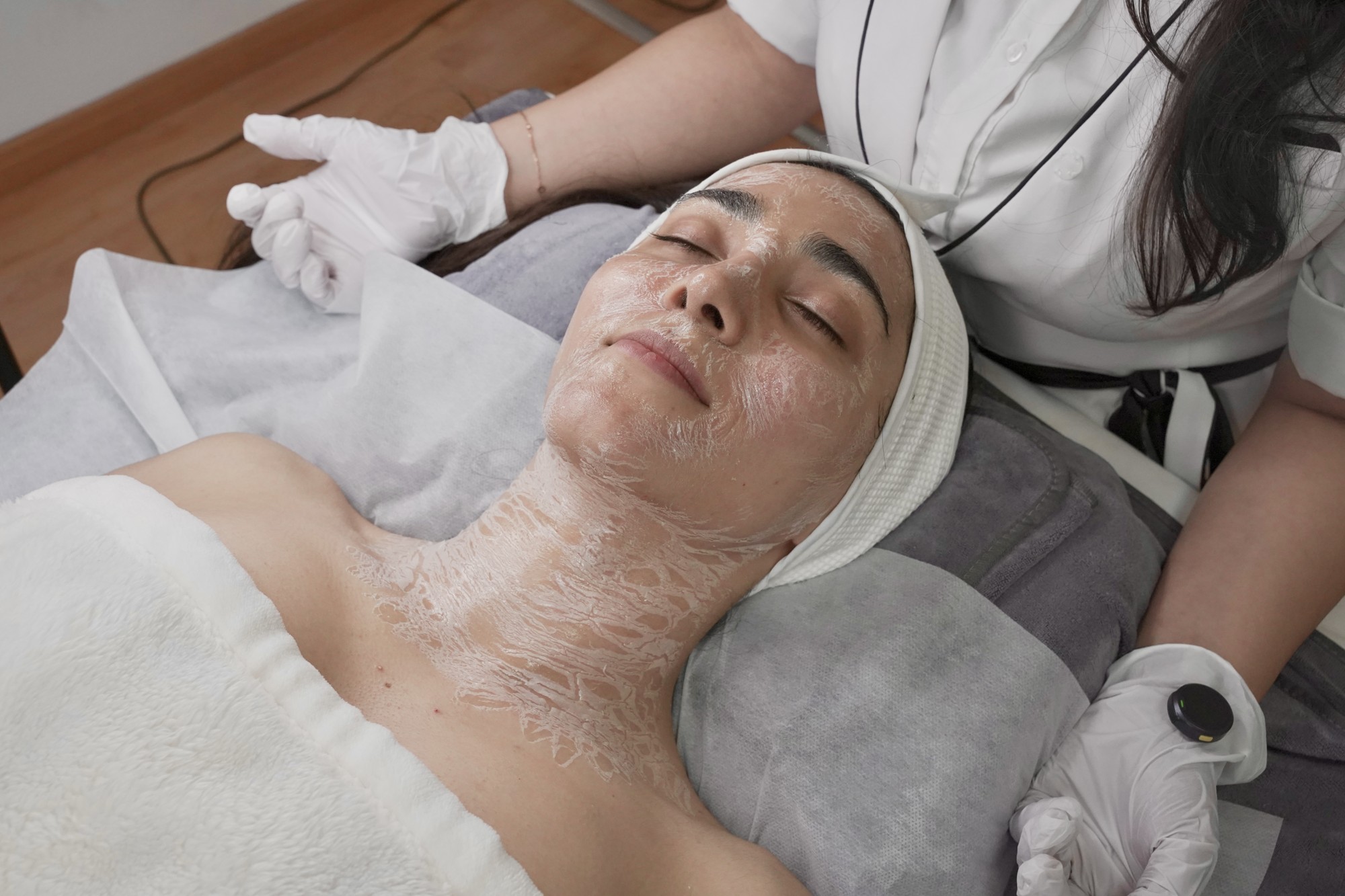 Firming and age-support facial treatment at Mahjan SkinCare