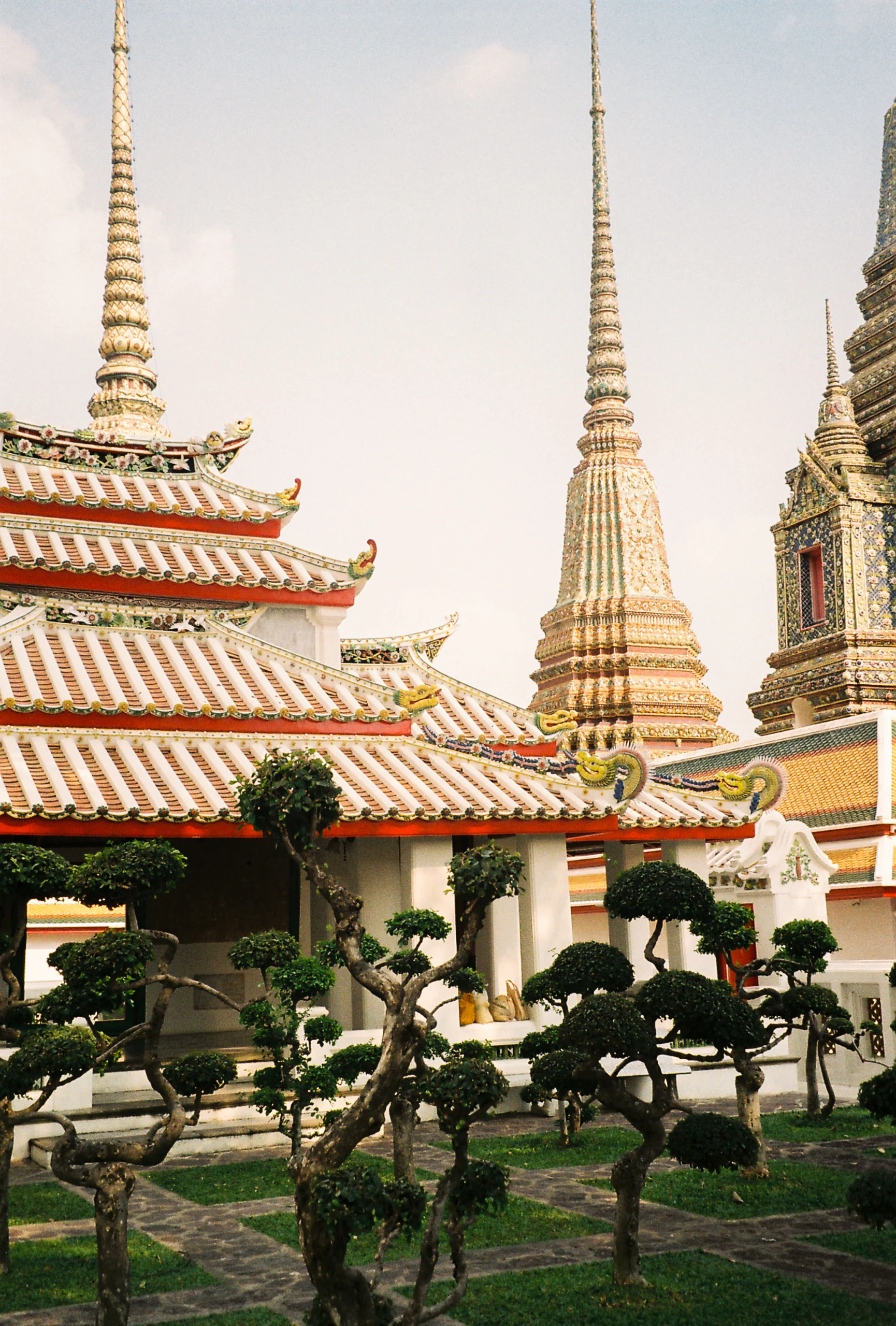 Toits et stupas d'un temple