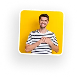 Young man smiling in a chat profile photo