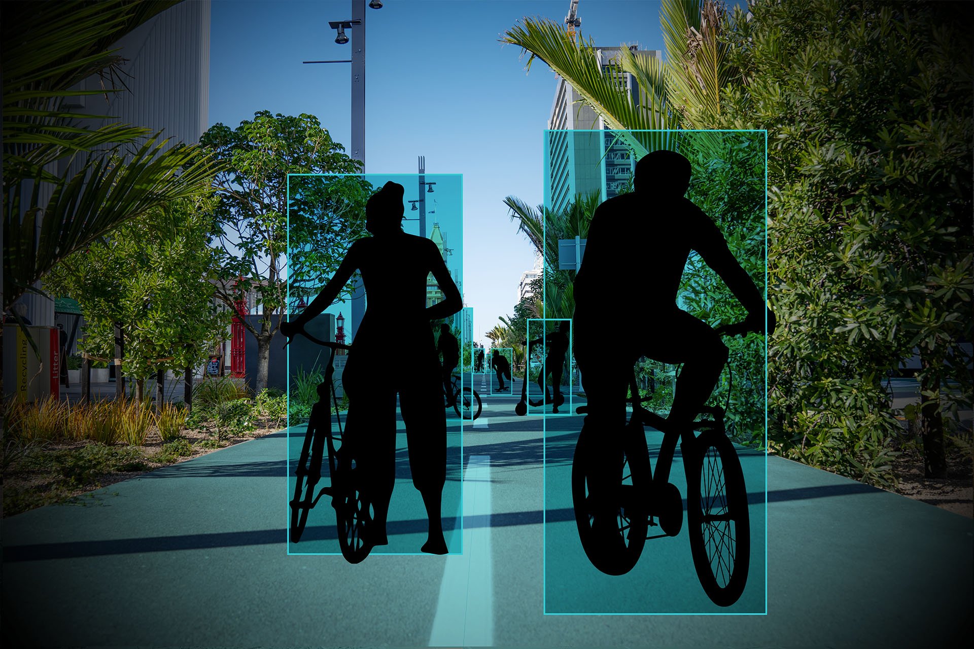 Cyclists and scooters classified on a shared path