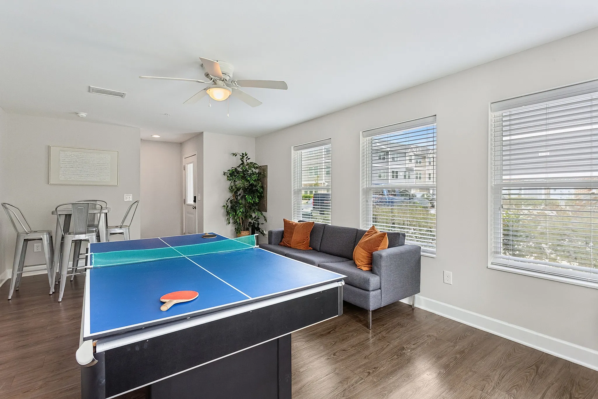 Common area with game table