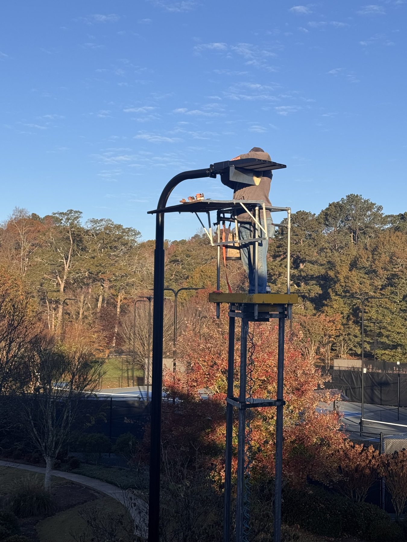 HiLumz crew installing court lights at Horseshoe Bend