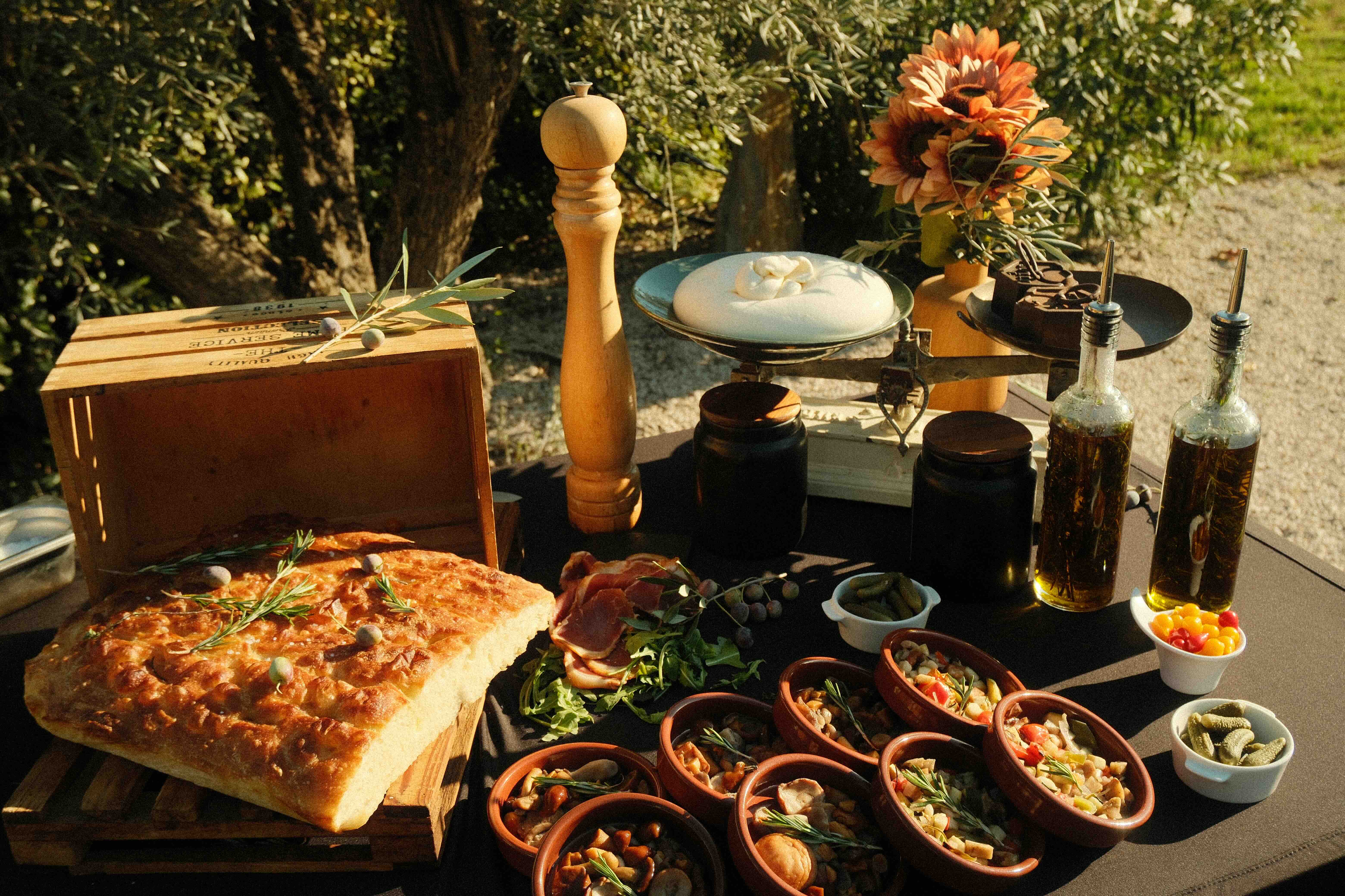 Atelier La Burratina en plein air : burrata, focaccia, charcuterie et antipasti, Du Tout Cuit traiteur à Montpellier