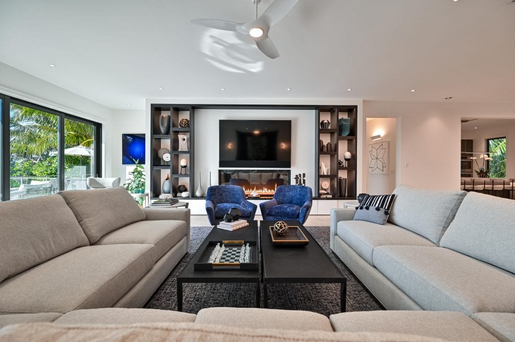Living room with fireplace