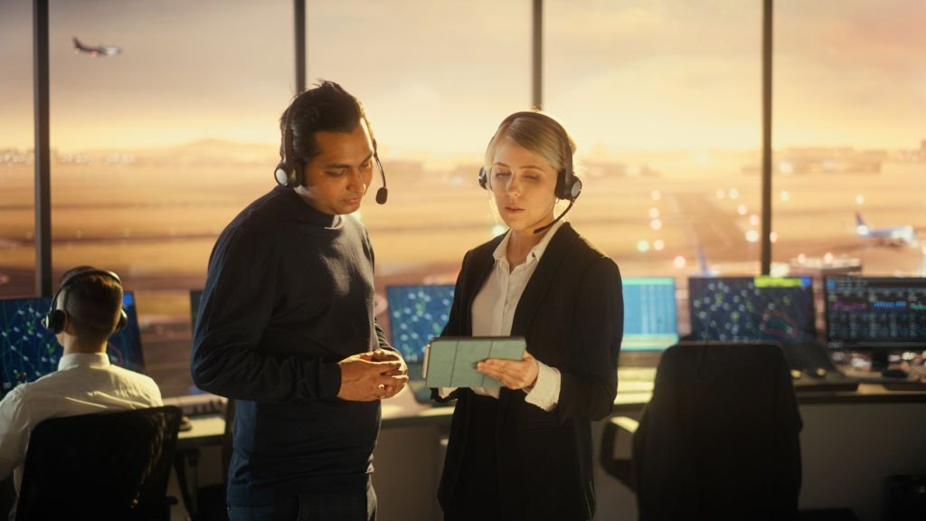 Air Traffic Controller Retirement: Key Benefits & Planning
