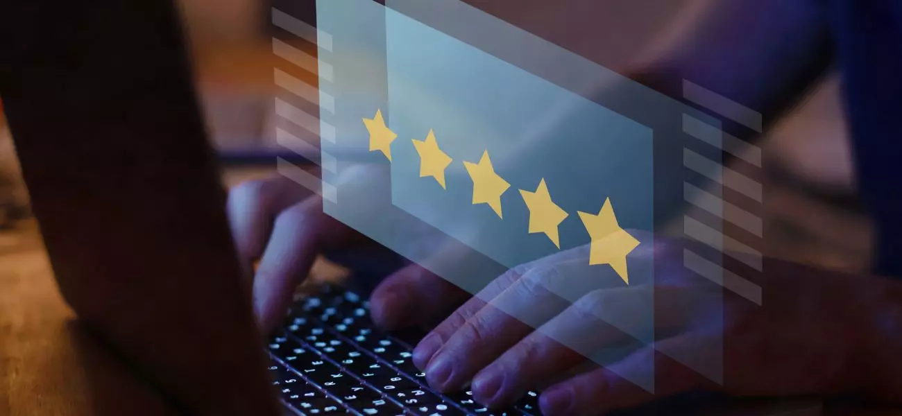 Si vous pensez qu’il est difficile de faire la publicité traditionnelle, vous comprendrez vite que cela l’est d’autant plus en ligne. Il ne suffit pas de proposer des offres spéciales sur son site web et de faire des publications sur les réseaux sociaux. Non, le marketing digital s’avère bien plus complexe que cela. 