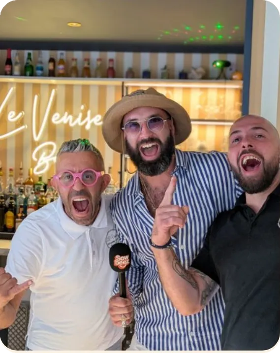 Interview d'une équipe au comptoir