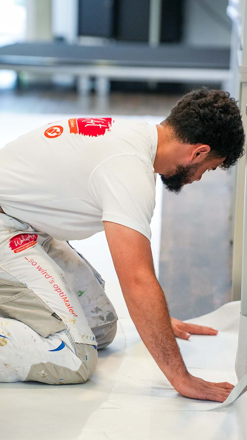WohnArt Team bei der Vorbereitung eines Objekts für Malerarbeiten