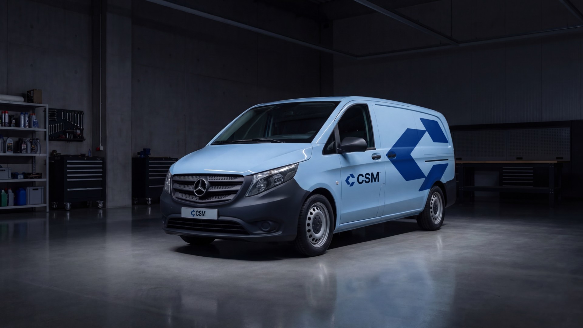 Transporter im CSM-Design in einer Werkstatthalle
