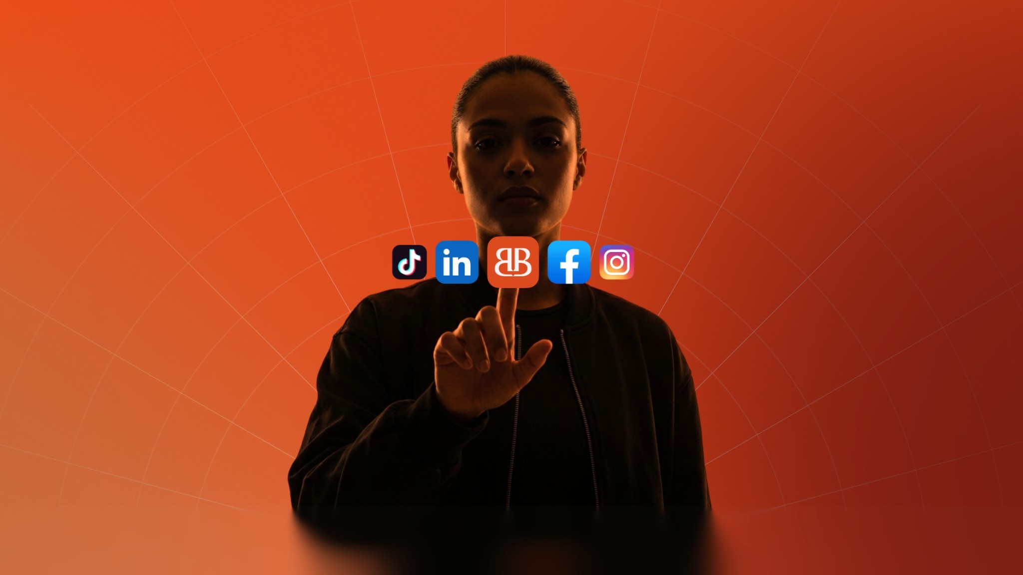 Frau tippt auf schwebende Social-Media-Icons, Kampagnenbild für Bárries