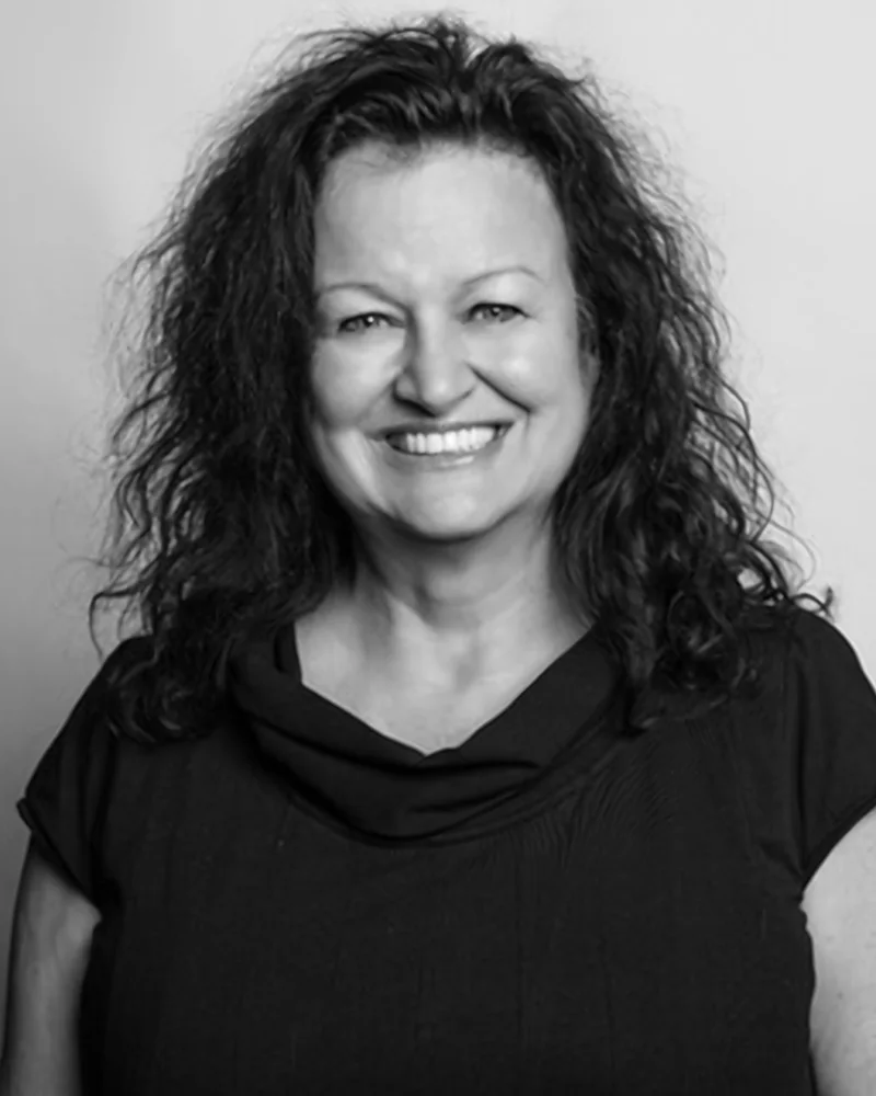 Fiona Robertson