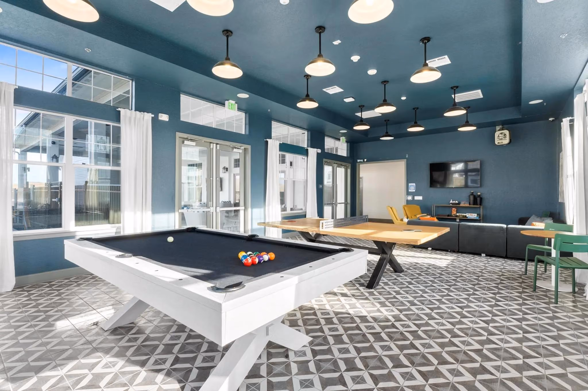 Game lounge