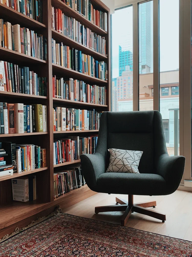 6 Best Books to Help You Improve Your Management Skills