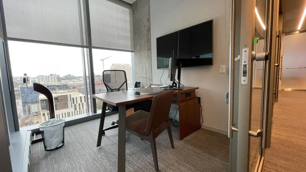 Suite 1900 and 500 West 2nd Street, photo 5