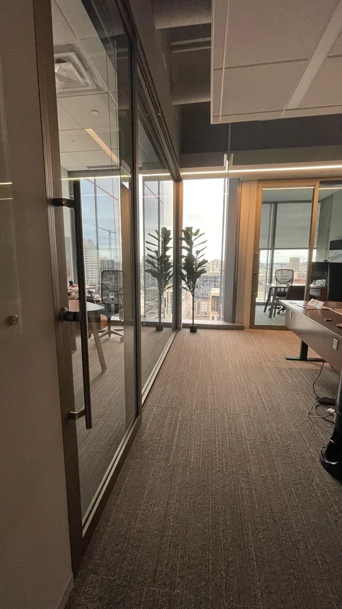 Suite 1900 and 500 West 2nd Street, photo 4