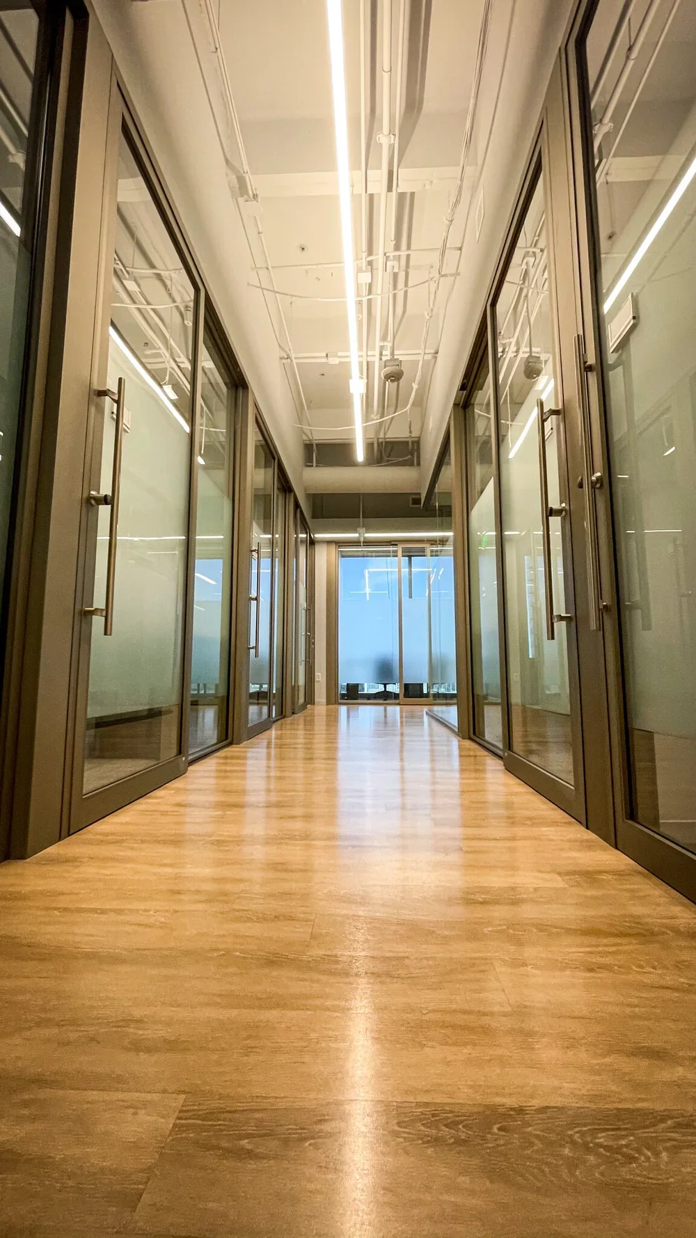 Suite 1900 and 500 West 2nd Street, photo 1