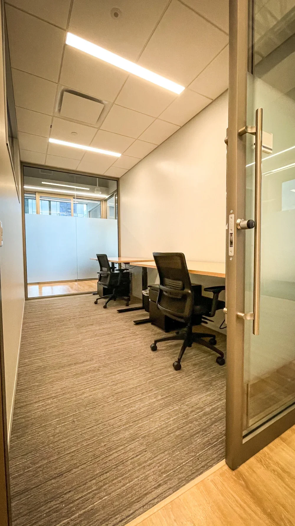 Suite 1900 and 500 West 2nd Street, photo 2