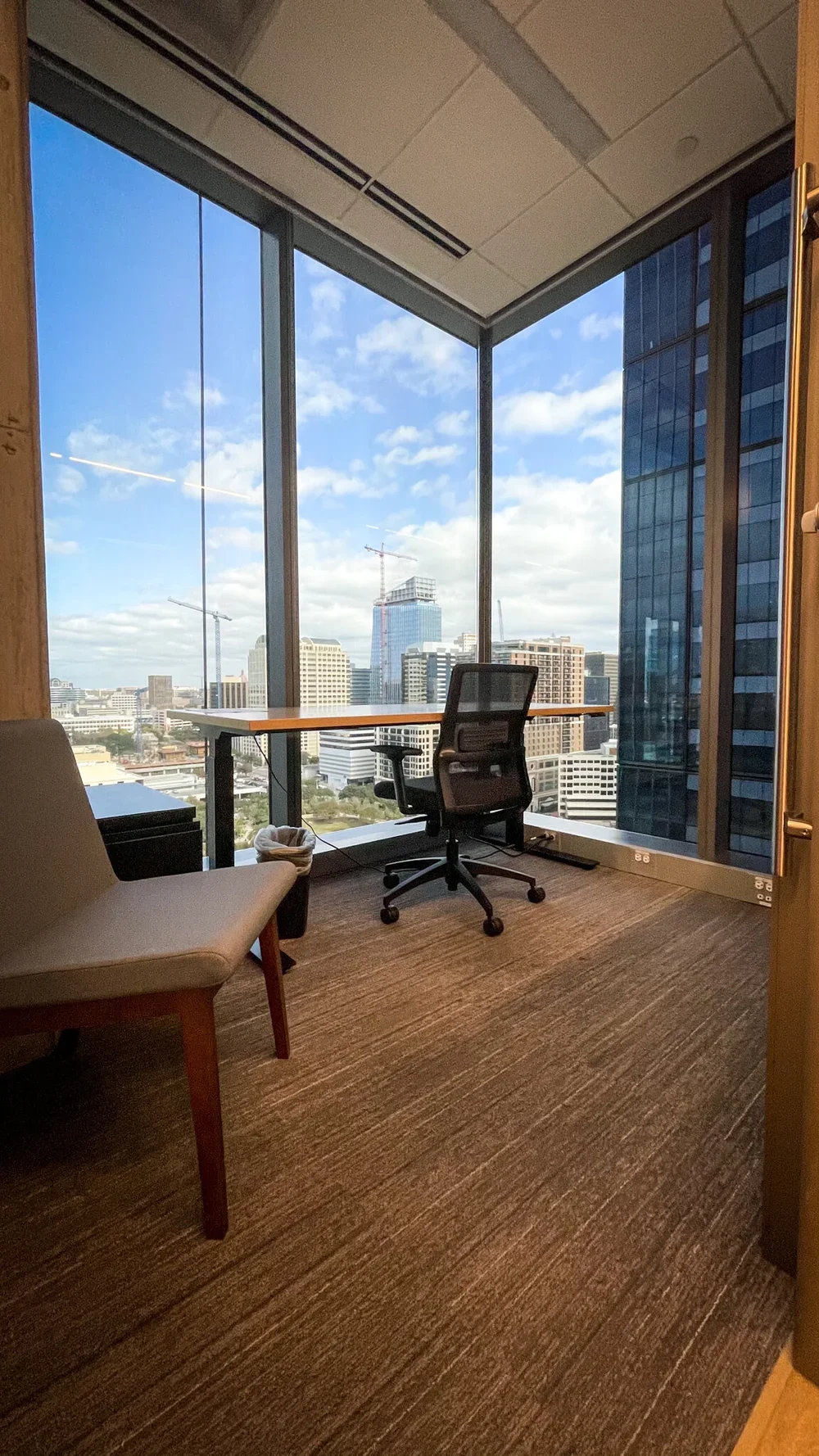 Suite 1900 and 500 West 2nd Street, photo 3