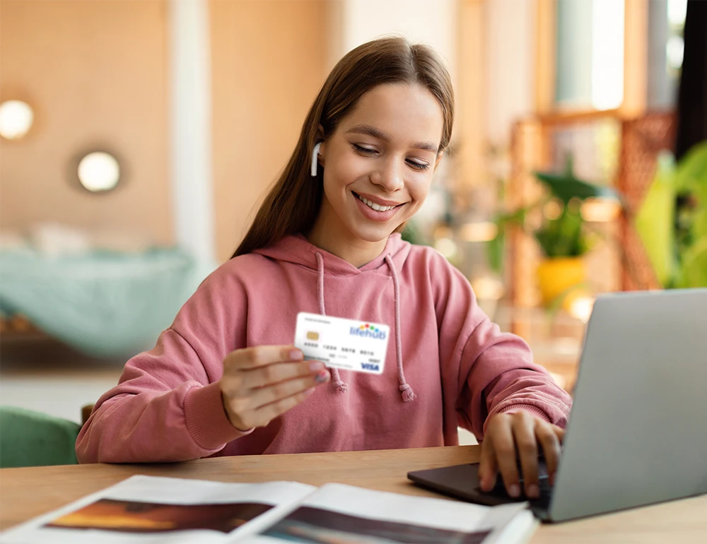Life Hub reward redemption options for students including cash and non-cash rewards