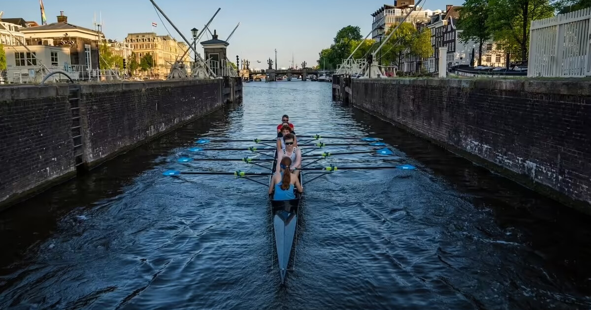 Coxing Leadership Program