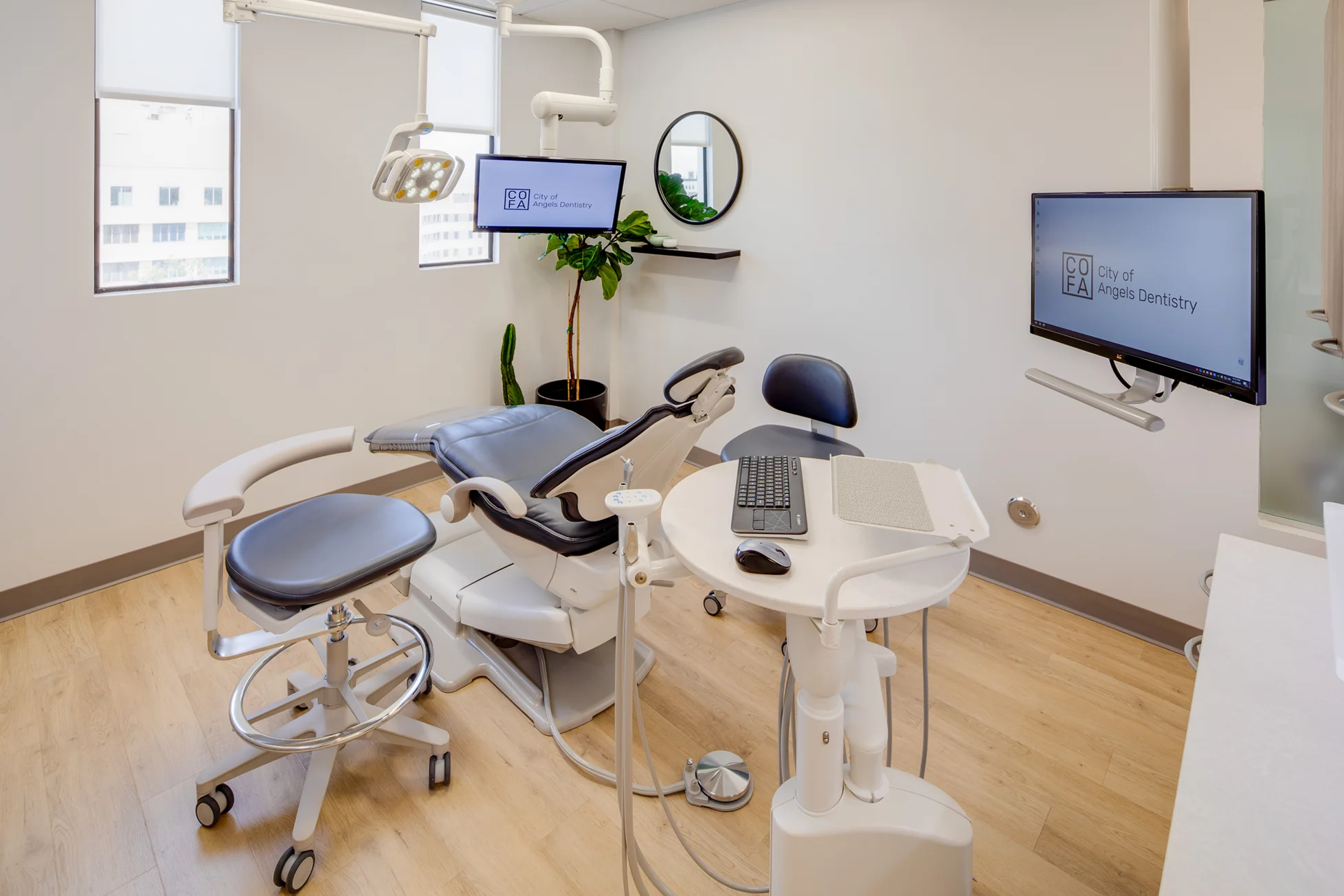Carillas en City of Angels Dentistry
