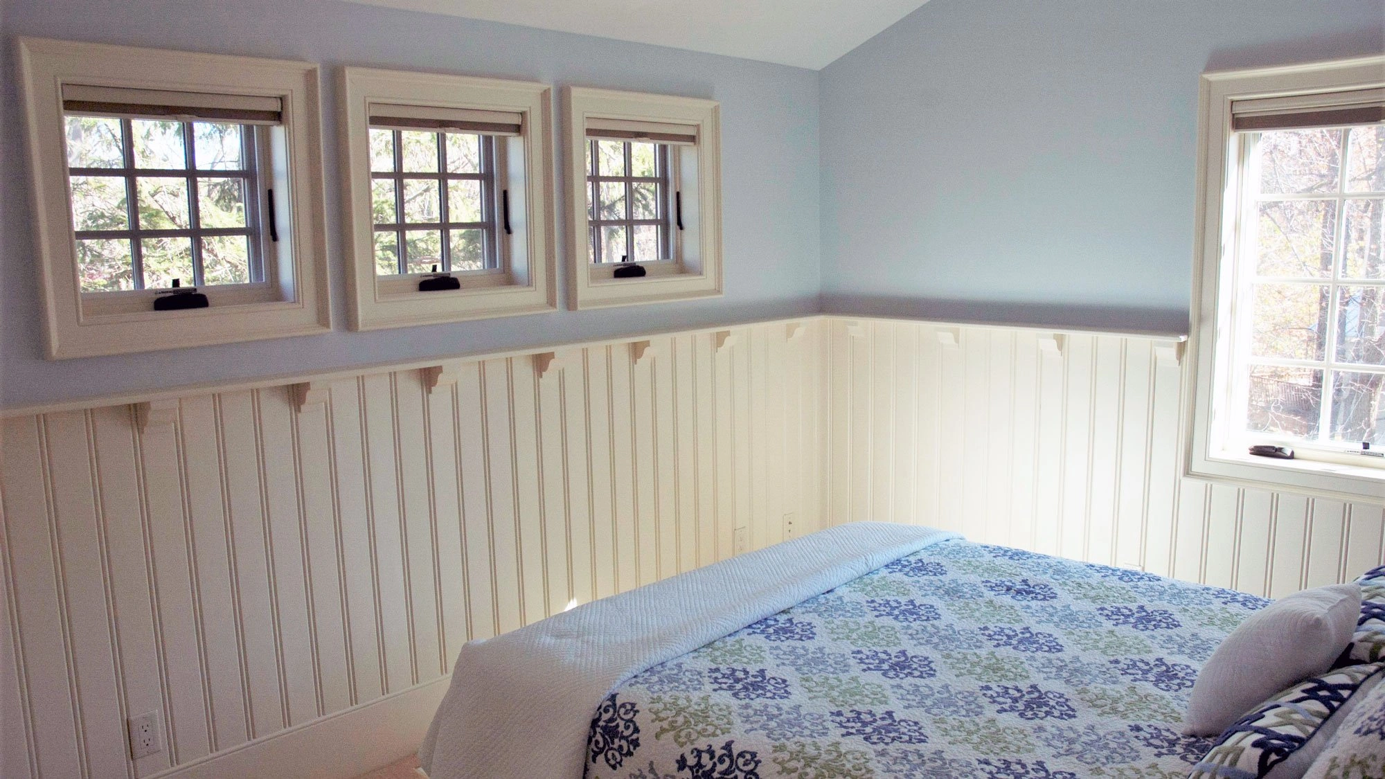 Pine Cone Cottage — bedroom