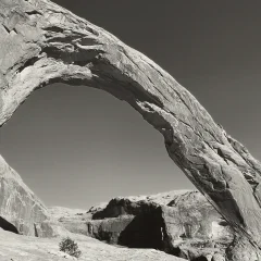Corona Arch, Moab, Utah. Photo: Vulturesong (CC0)