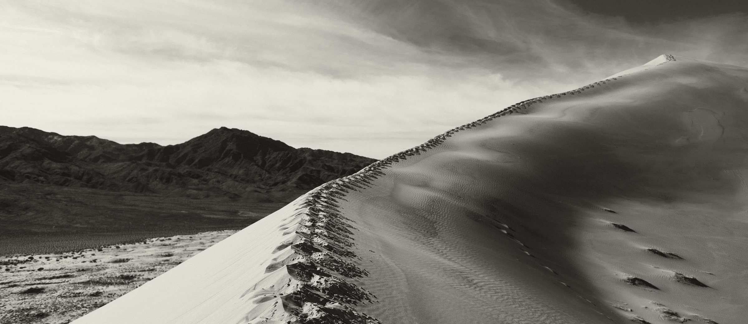 Kelso Dunes, Mojave, California. Photo: NPS, Joshua Tree National Park (public domain)