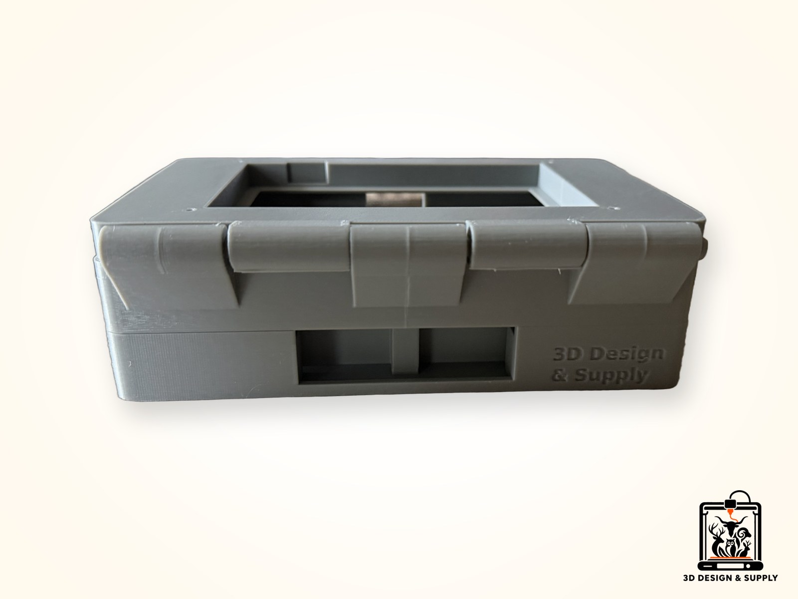 Fold Deck 4.3 front with hinges and 3D Design and Supply logo