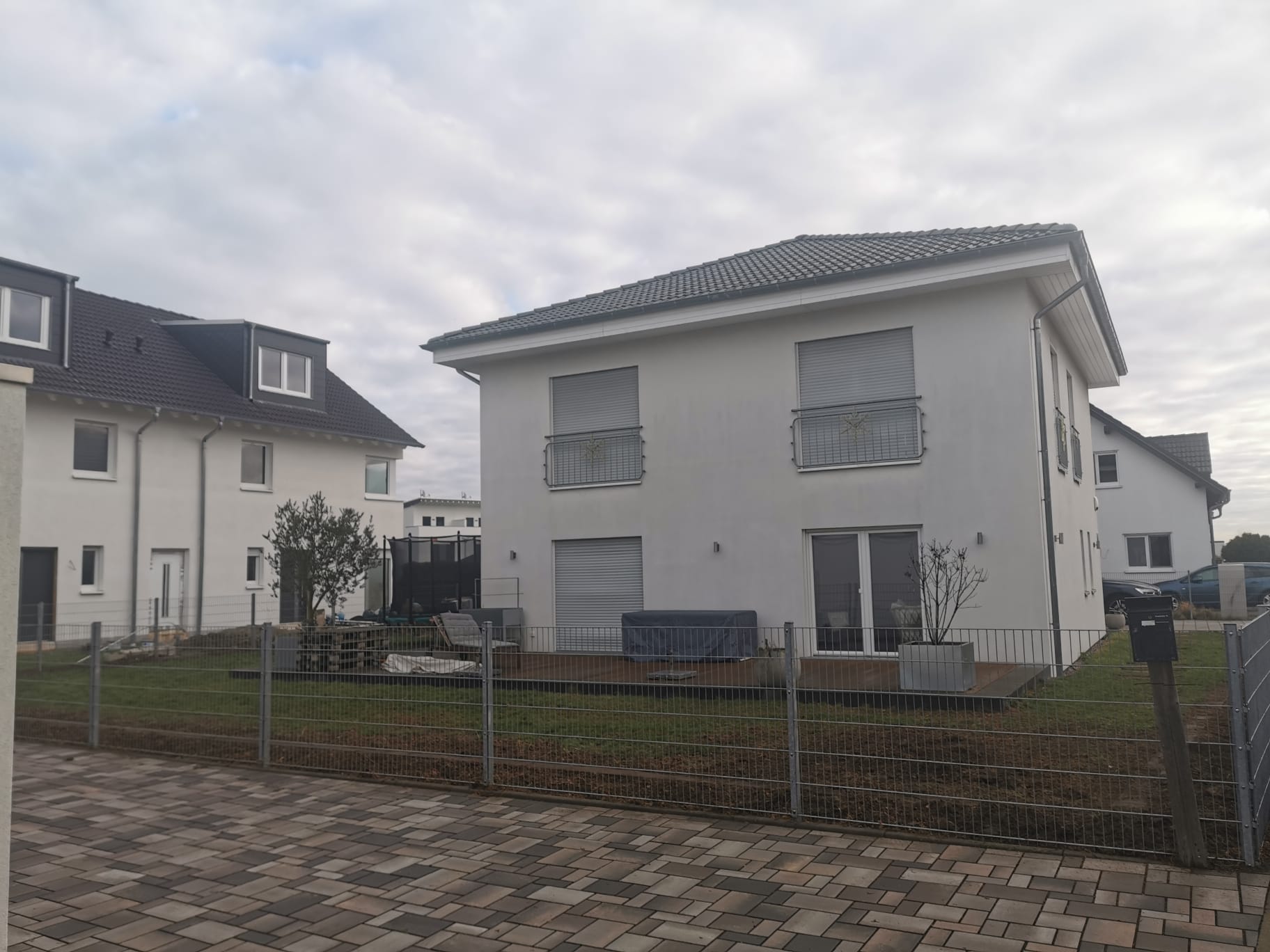 Wohnhaus mit Anbau – Vorschau 1