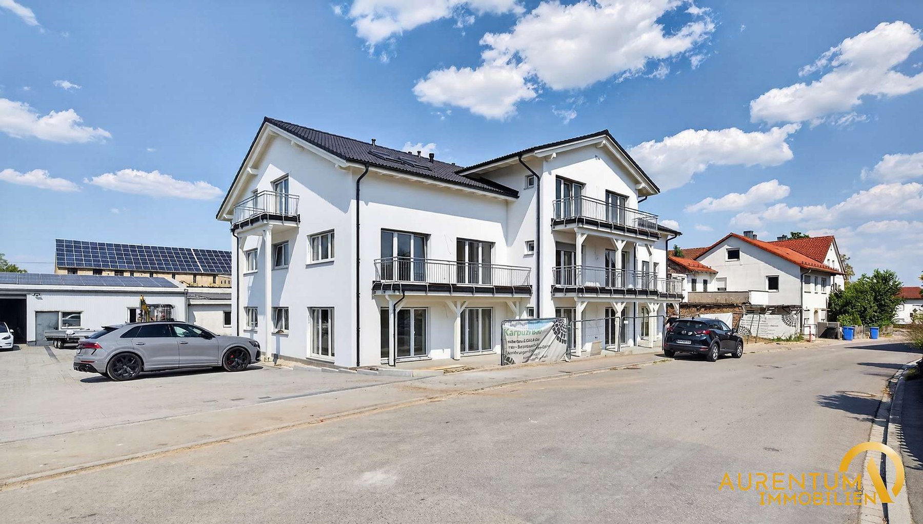 Neubauwohnungen mit Balkonen im Abensberger Stadtteil Arnhofen