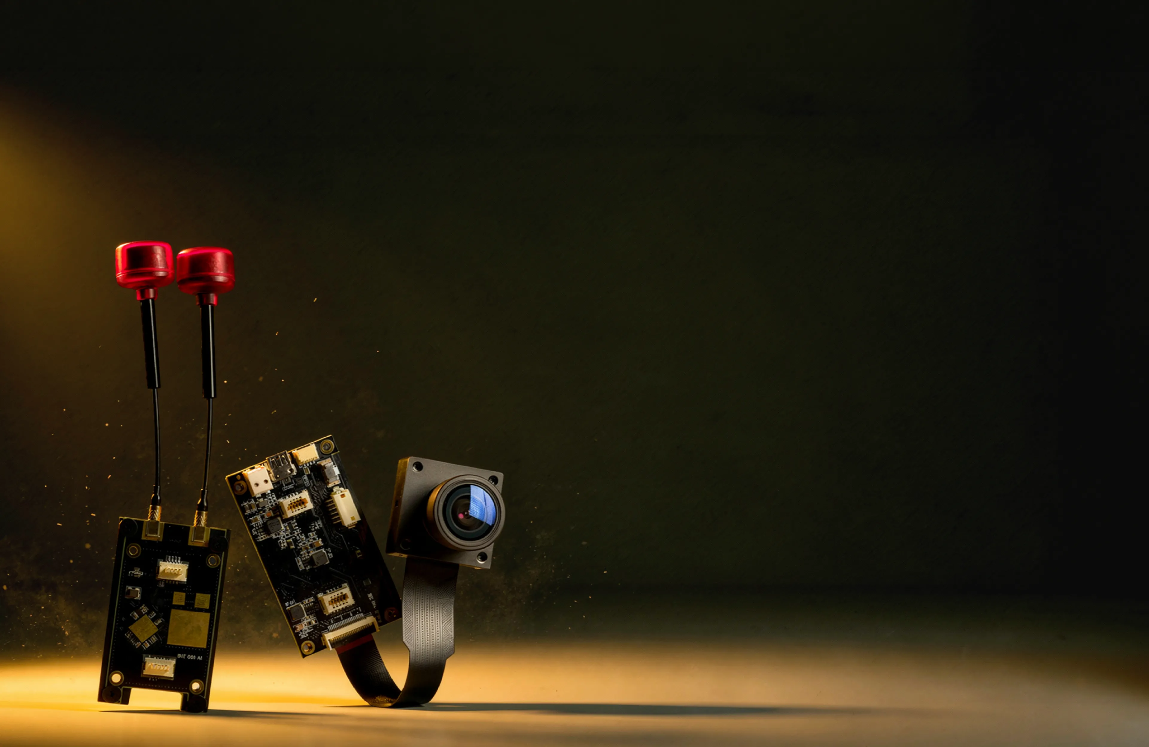 OBRION video module: transmitter board with two red antennas, processing board and camera