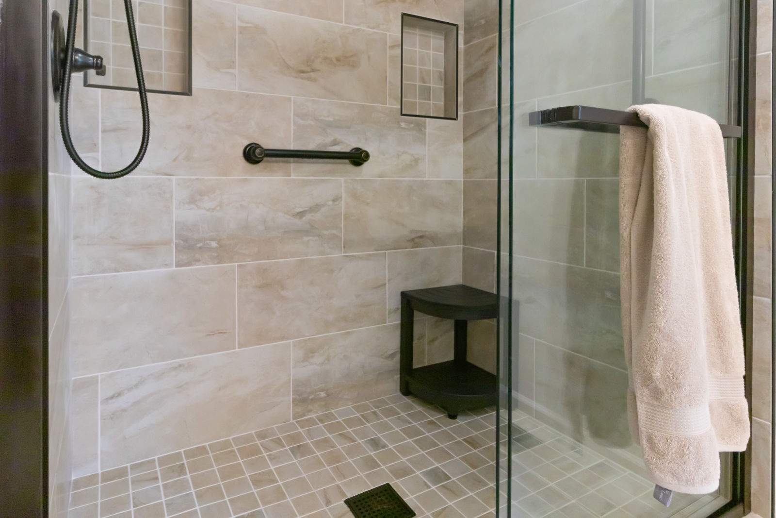 Classical Bathrooms project by Ultra Renovations, photo 4 of 10