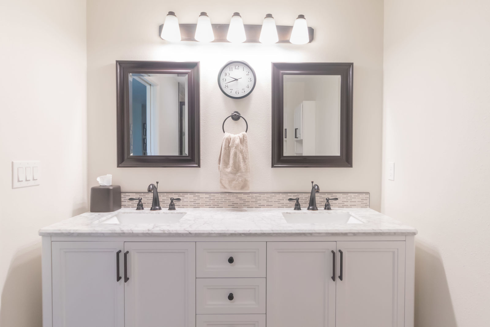 Classical Bathrooms project by Ultra Renovations, photo 1 of 10