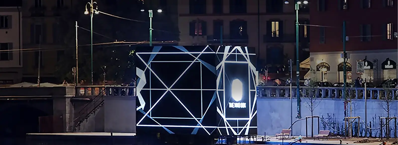 Cubo Led Milano Darsena