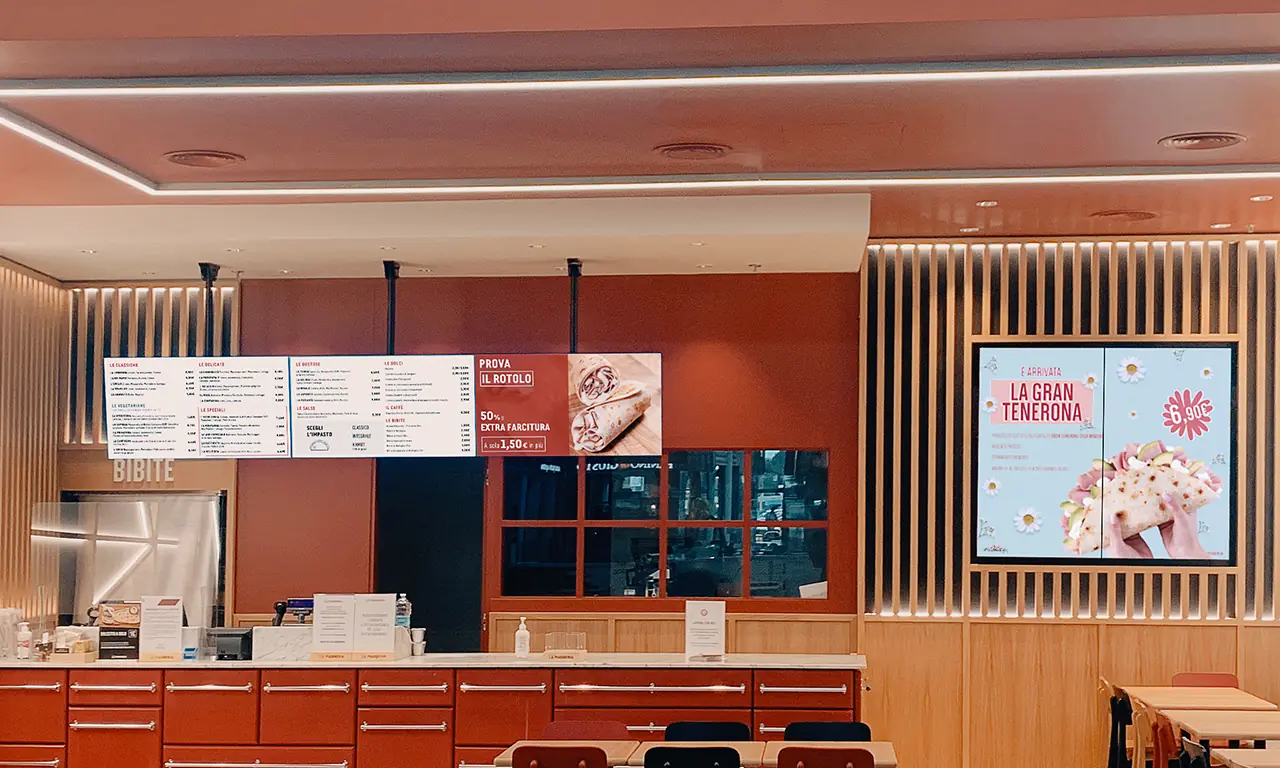 La Piadineria: Menuboard e videowall