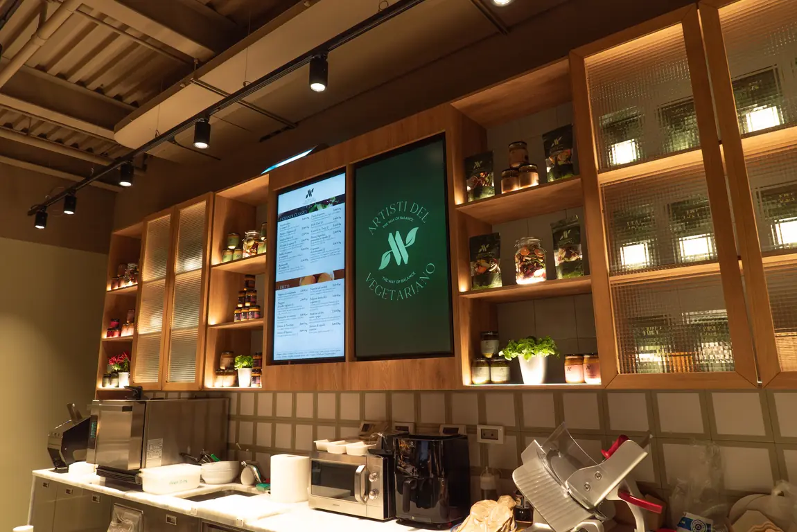Eataly: FluidNext integrato negli schermi – progetto Tecnovision, foto 3