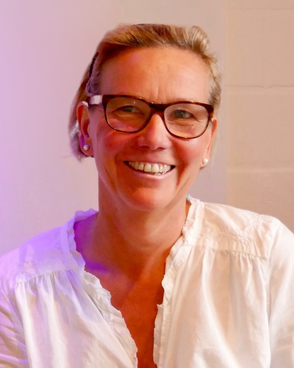 Birgit Lüttmann-Siemsen, Zahnärztin mit Schwerpunkt CMD und Bisslage