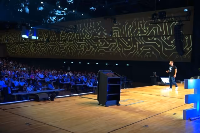 Ausstellerhalle der M365 Summit 2024