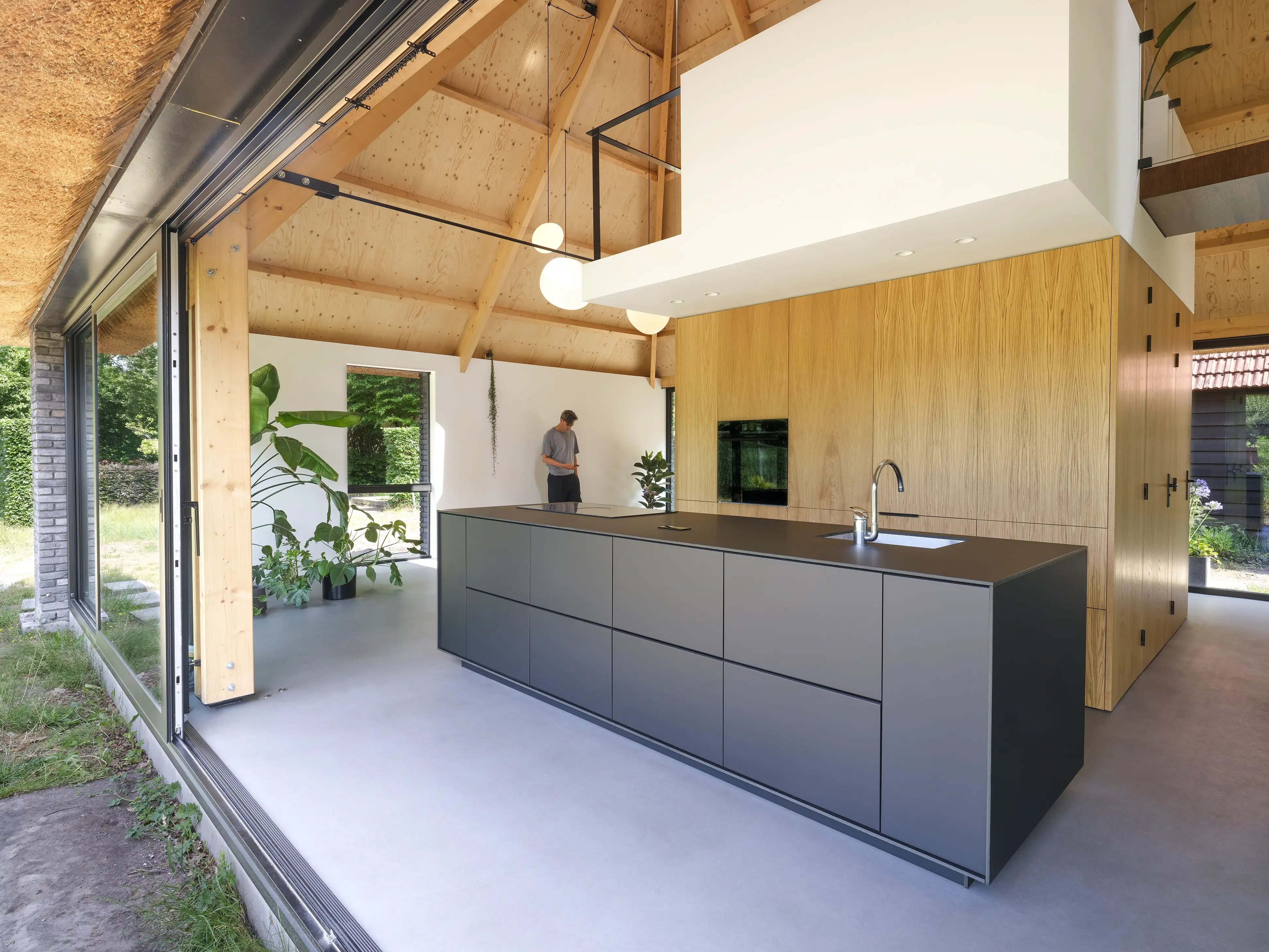 Zelfbouw particulier duurzaam woonhuis Boerderij woning architectuur gebouwd in hout modern houtbouw architect Jasper Smits Architecten