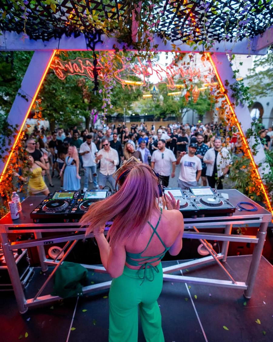 Adina Nova: Opened for Nora En Pure at Sunnyside, Toronto